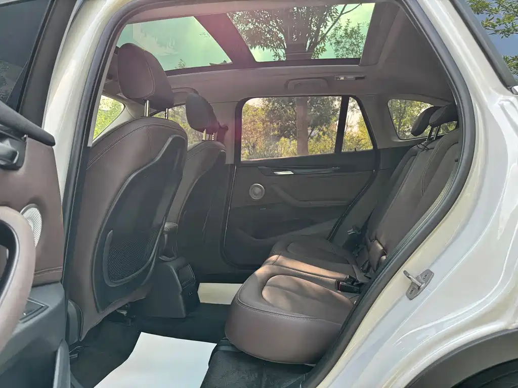 BMW X1 2022 — фото 12