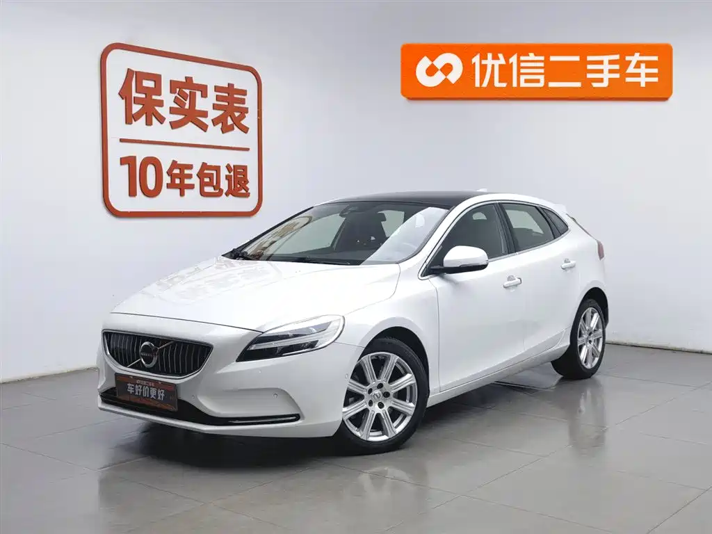 Volvo V40 2017 — фото 1