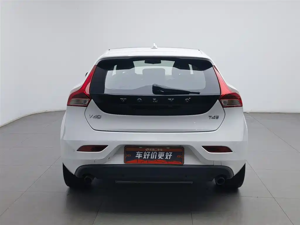 Volvo V40 2017 — фото 4