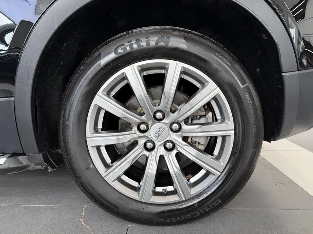 Cadillac XT4 2020 — фото 17