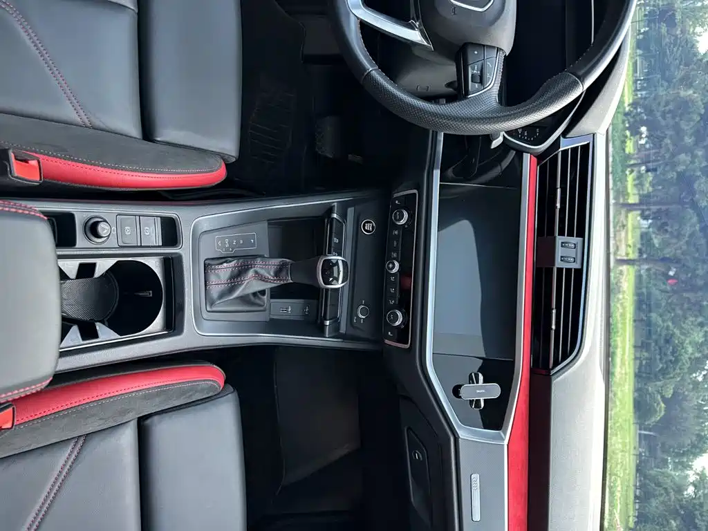 Audi Q3 Sportback 2021 — фото 21