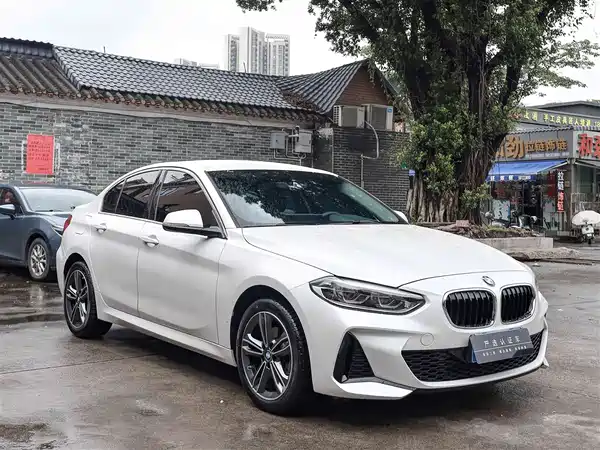 BMW 1 Series 2022