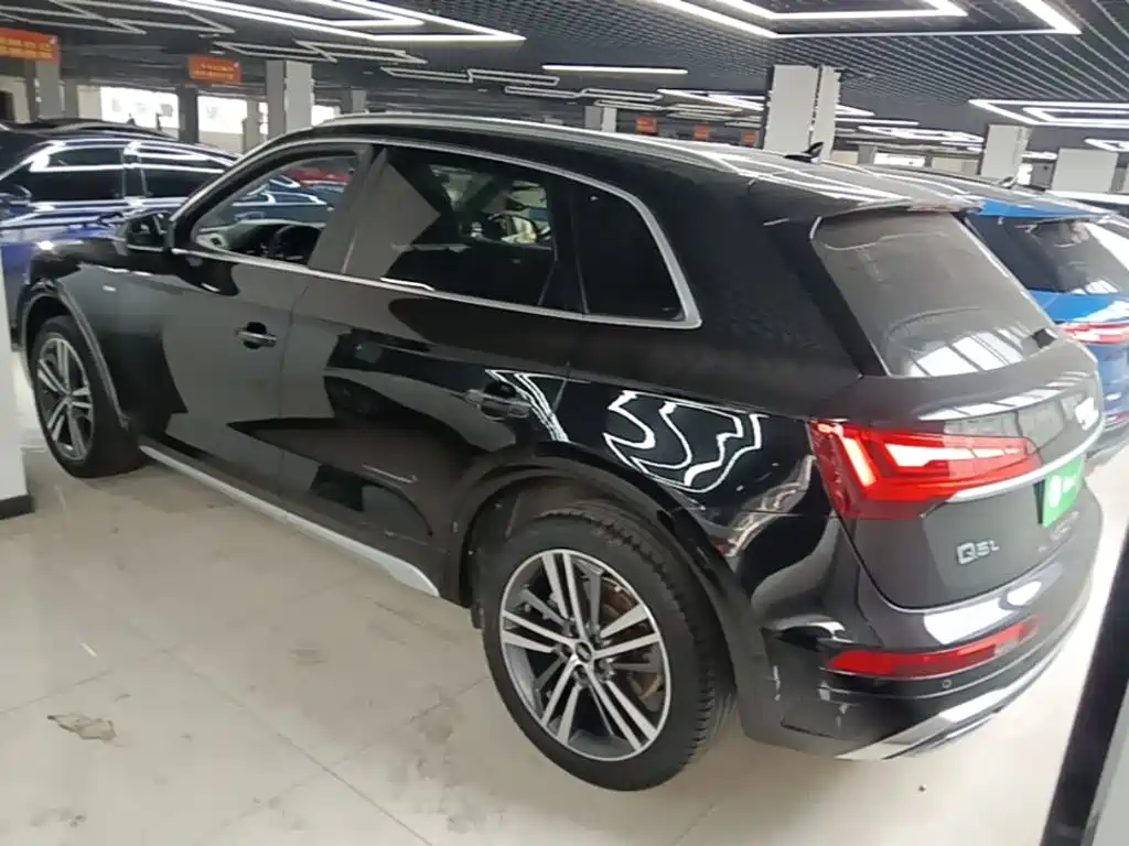 Audi Q5L 2022