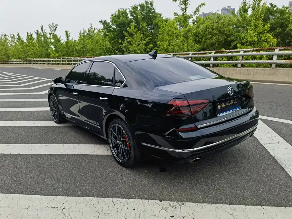 Volkswagen Passat 2019 — фото 4