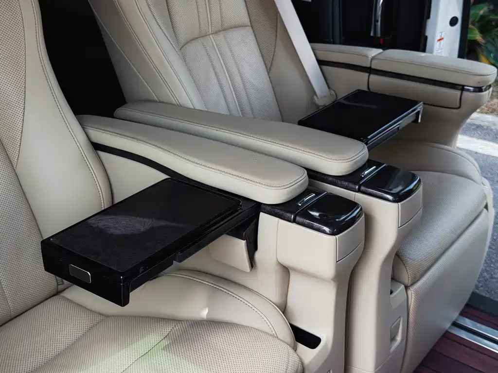 Toyota Alphard 2019 — фото 13