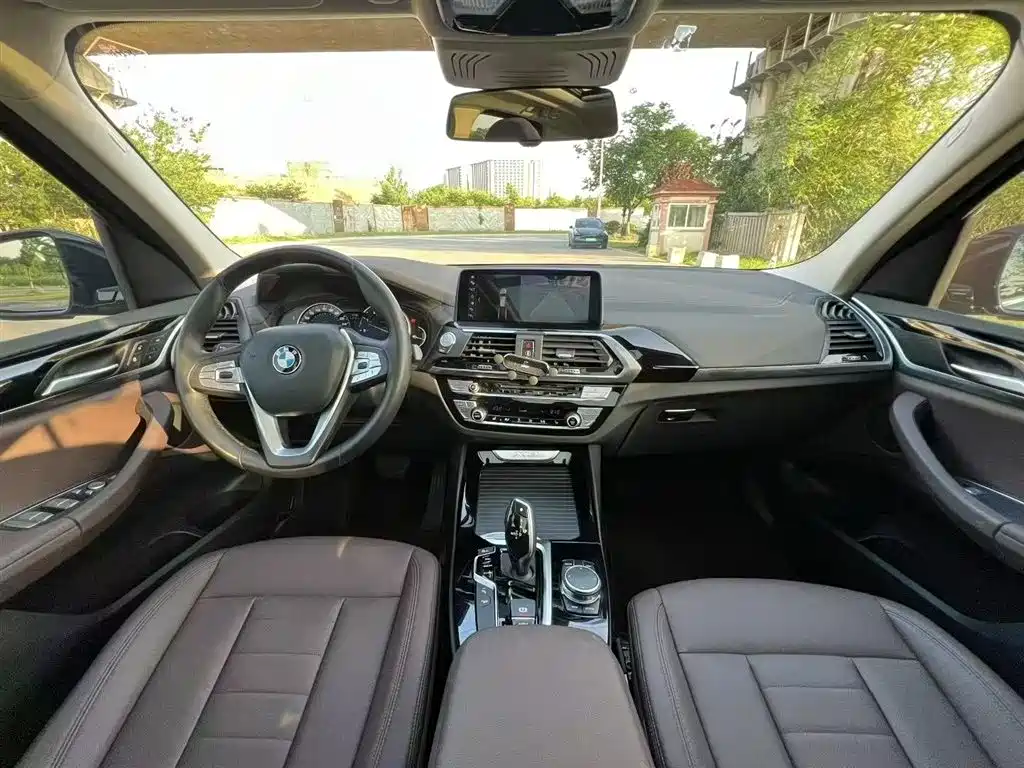 BMW X3 2019 — фото 15