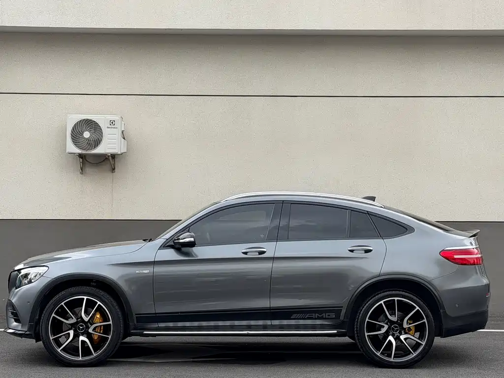 Mercedes-Benz GLC Coupe AMG 2018 — фото 3