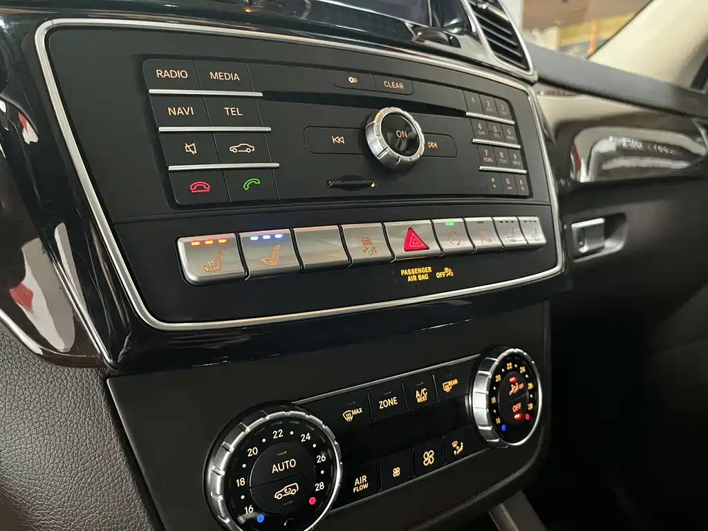 Mercedes-Benz GLS 2018 — фото 9