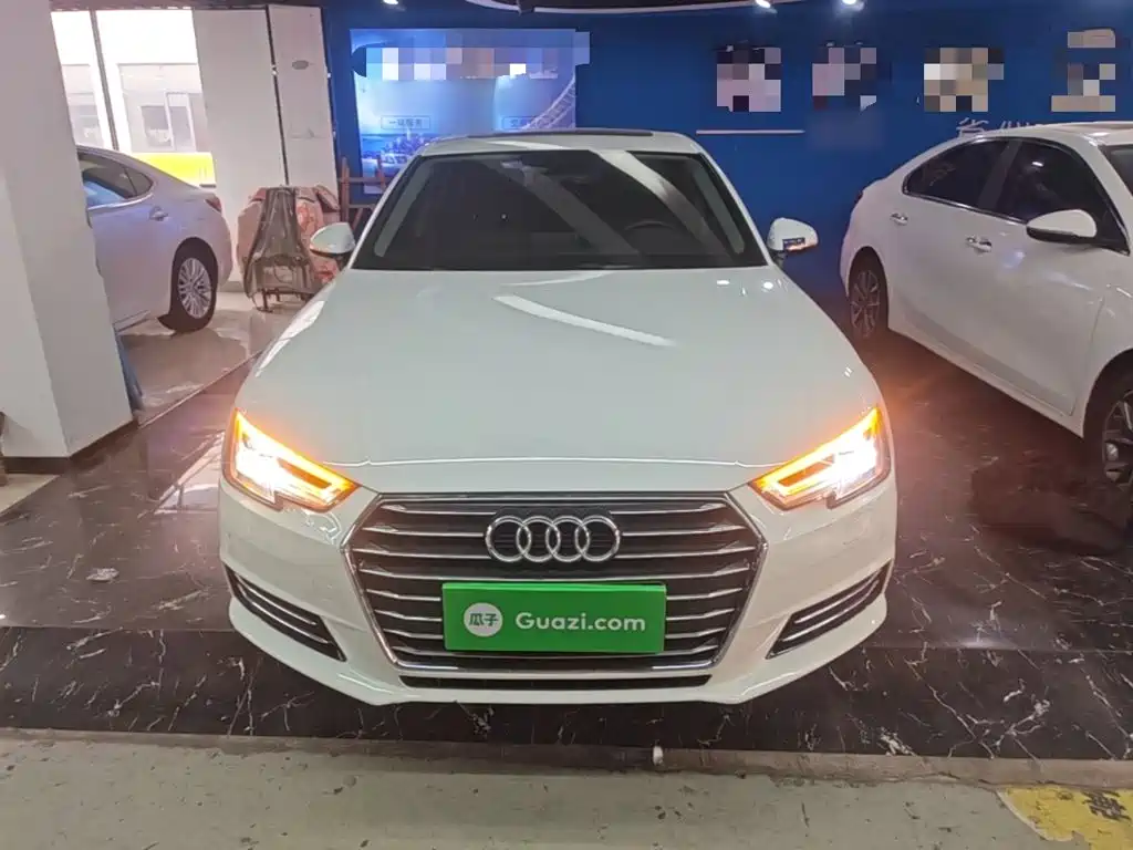 Audi A4L 2018