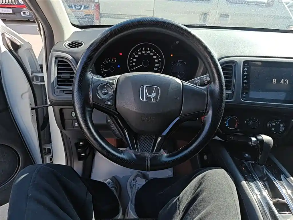 Honda Vezel 2021 — фото 11