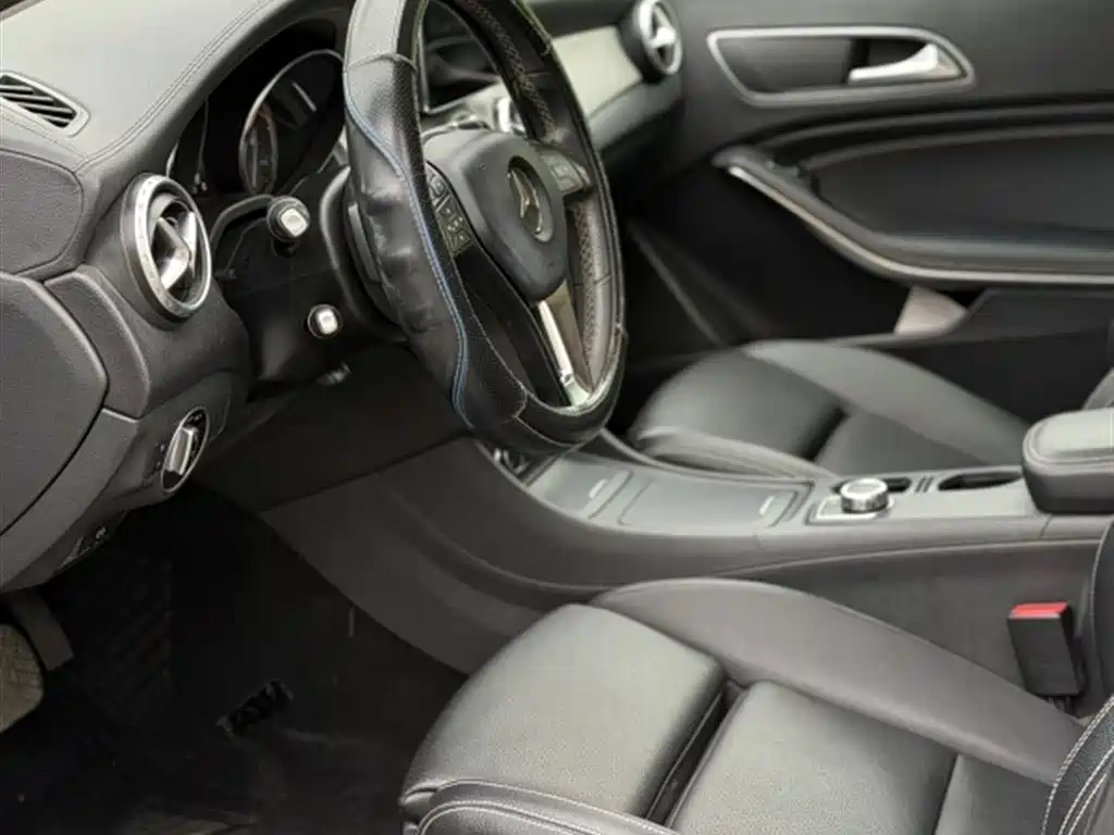Mercedes-Benz GLA 2016