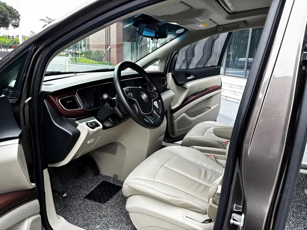 Buick GL8 2016