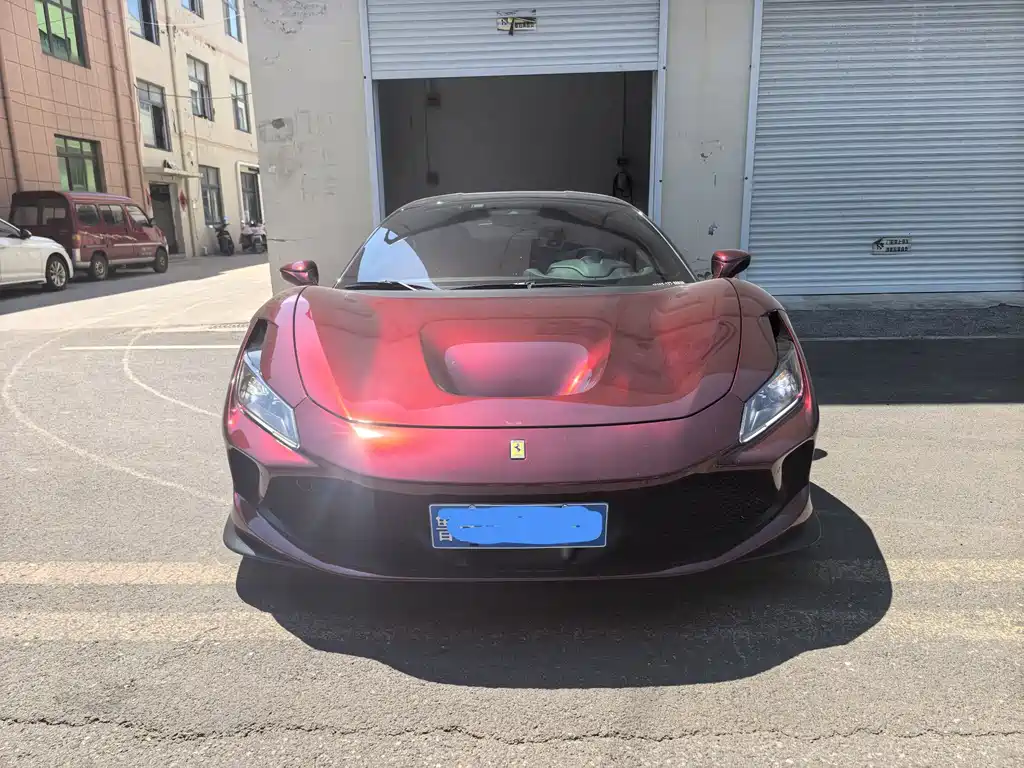 Ferrari F8 2022 — фото 2