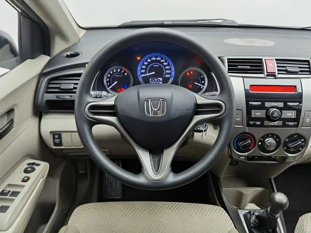 Honda City Classic 2013 — фото 11