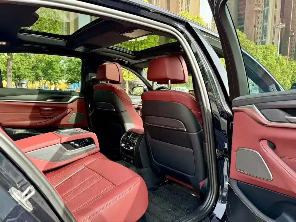 BMW 5 Series 2022