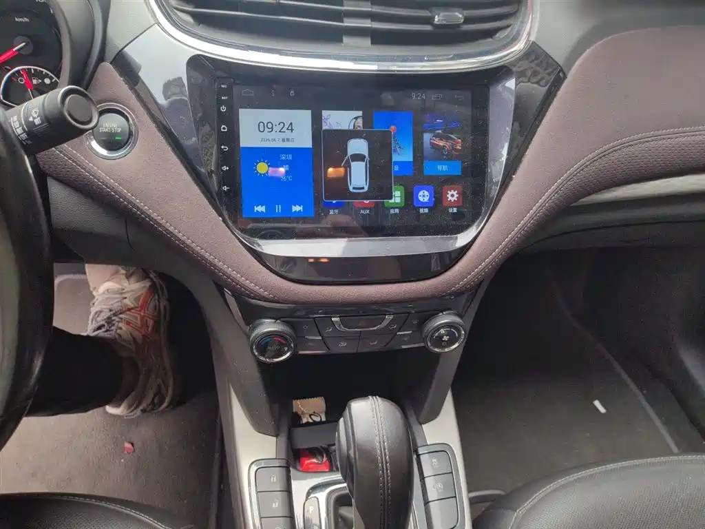 Chevrolet Malibu 2018 — фото 14
