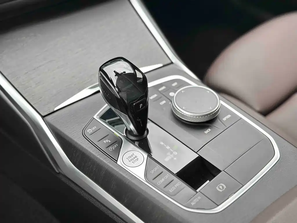 BMW 3 Series 2020 — фото 17