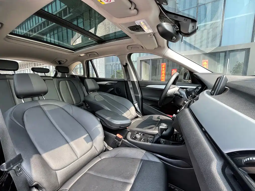 BMW X1 2018 — фото 14