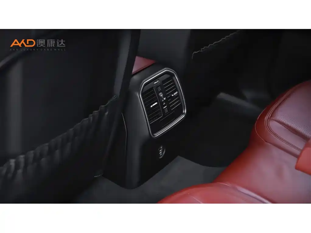 Porsche Macan 2018 — фото 9