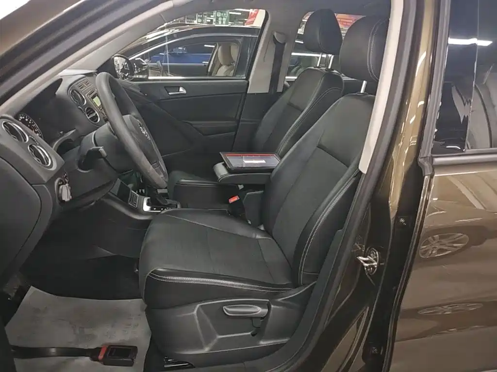 Volkswagen Tiguan 2018 — фото 15