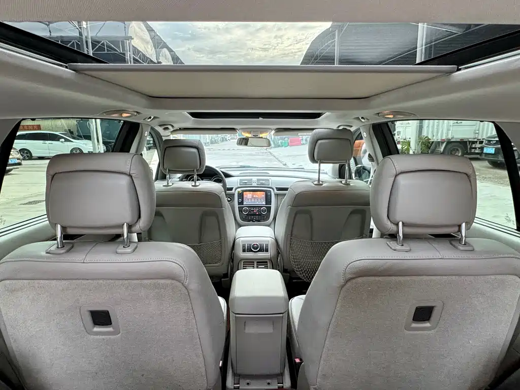 Mercedes-Benz R-Class 2015 — фото 26