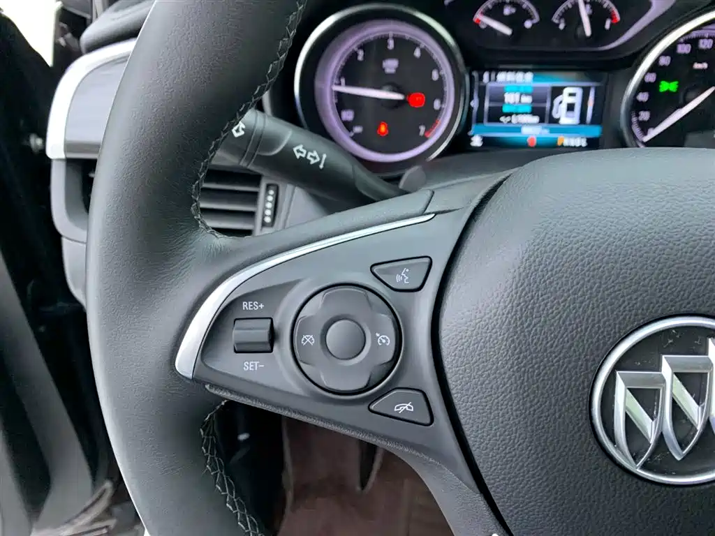 Buick Envision Plus 2021 — фото 18