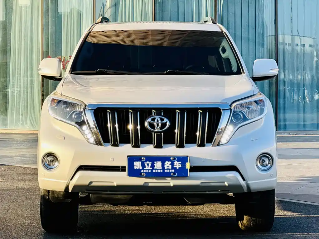 Toyota Prado 2016 — фото 2