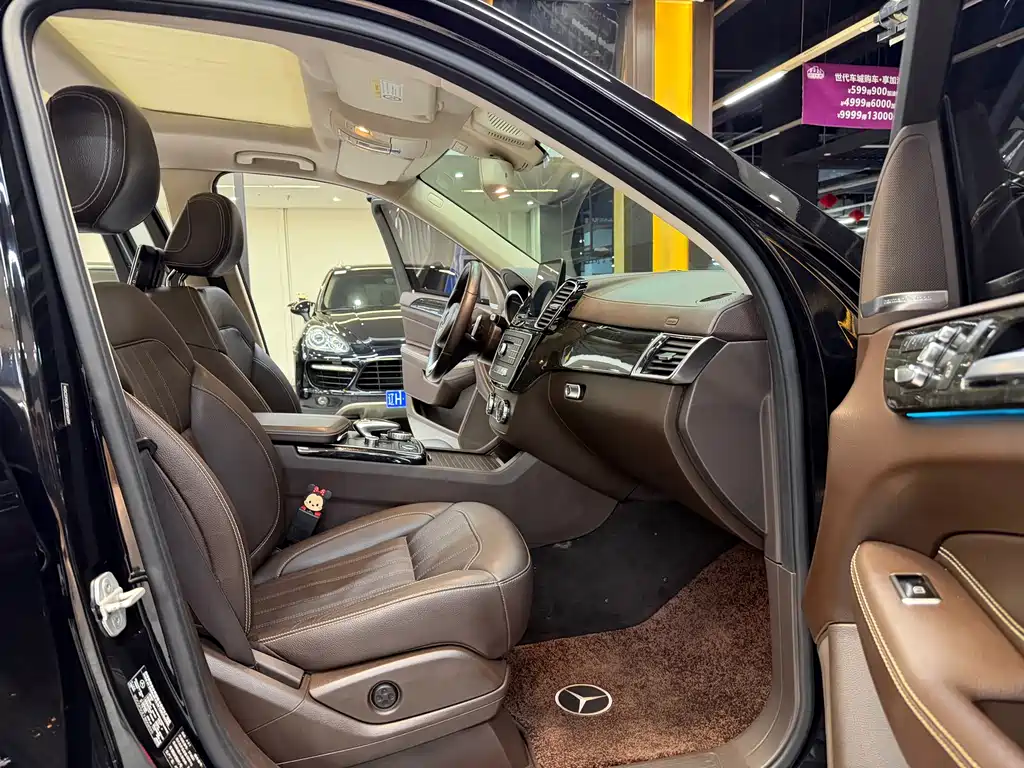 Mercedes-Benz GLS 2019 — фото 12