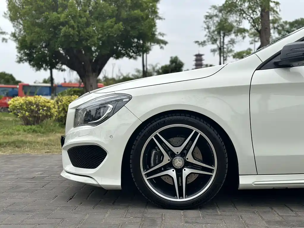 Mercedes-Benz CLA 2015 — фото 8