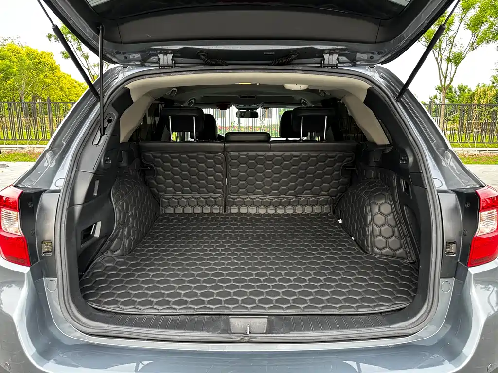 Subaru Outback 2015 — фото 18