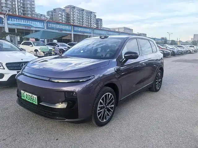 Leapmotor B10 2025