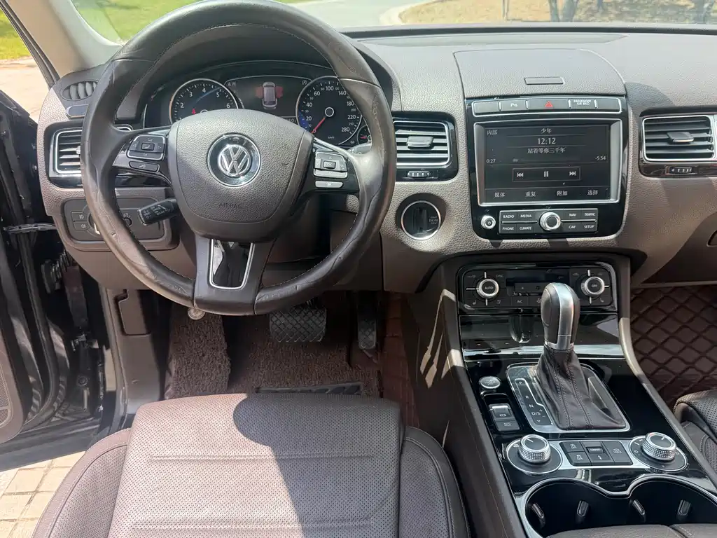 Volkswagen Touareg 2019 — фото 10