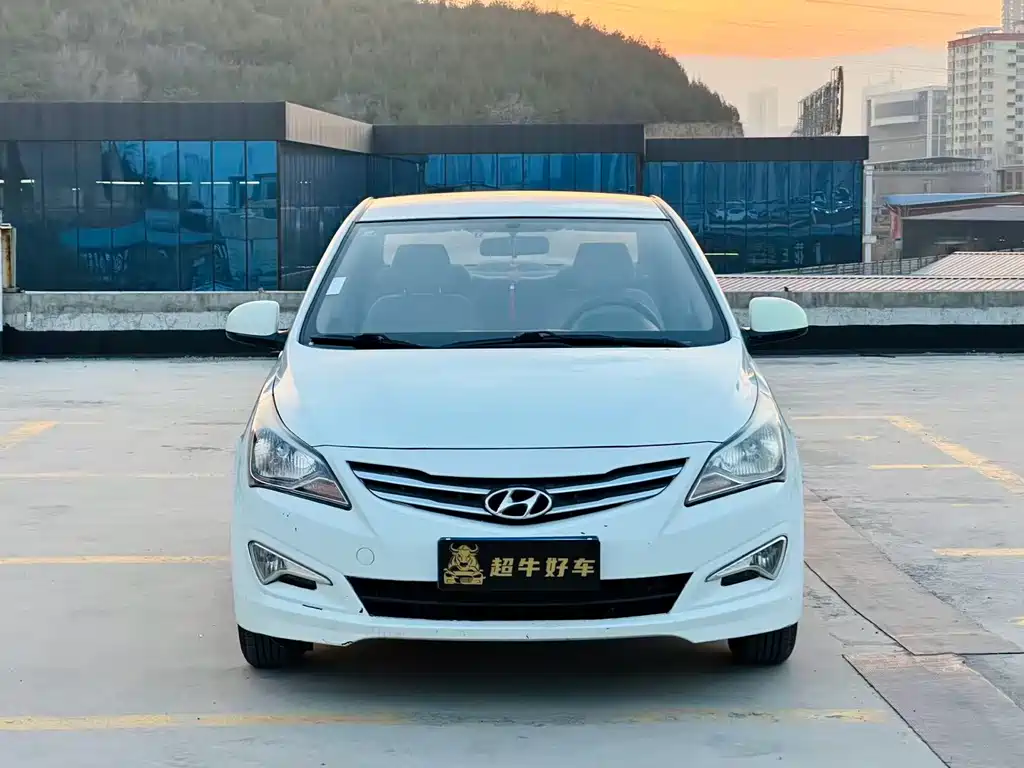 Hyundai Verna 2016 — фото 2