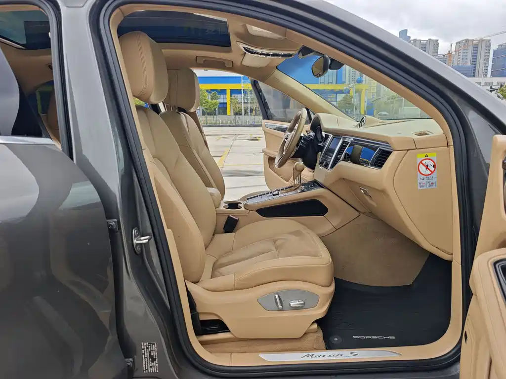 Porsche Macan 2016 — фото 18