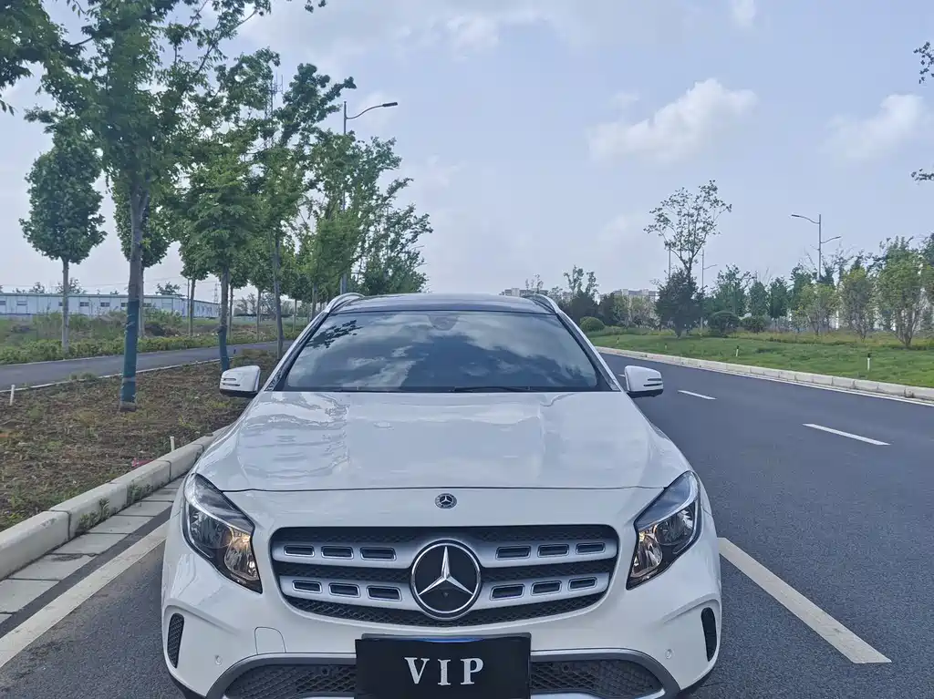 Mercedes-Benz GLA 2017 — фото 2