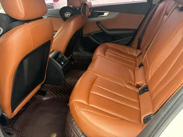 Audi A4L 2017