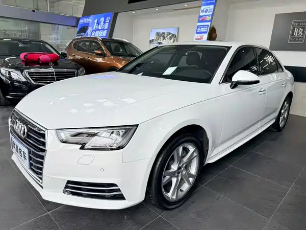 Audi A4L 2018