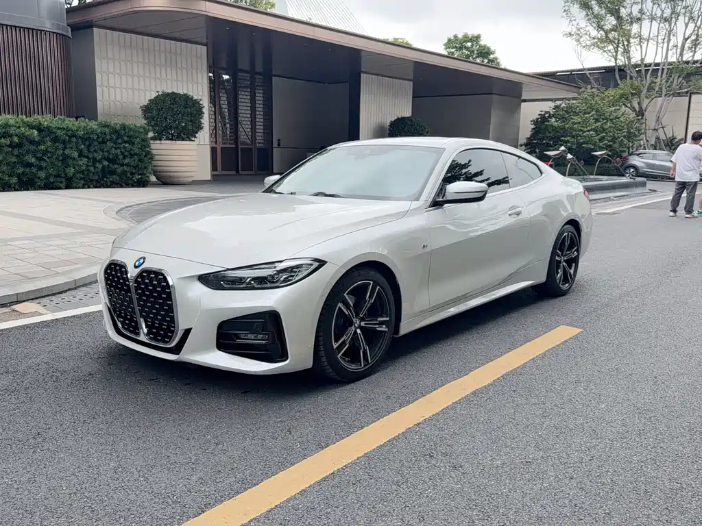BMW 4 Series 2022 — фото 1