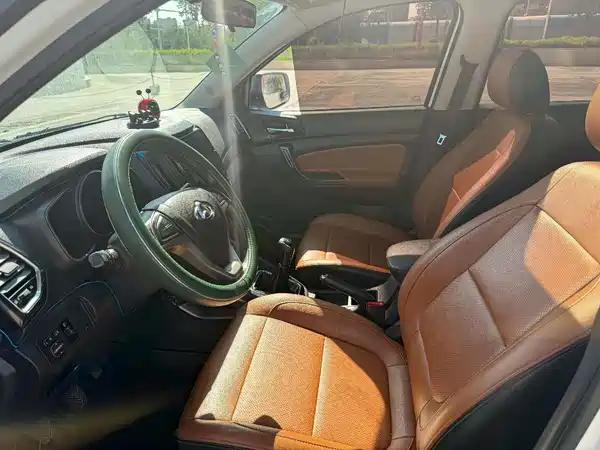Changan Auchan CX70 2016