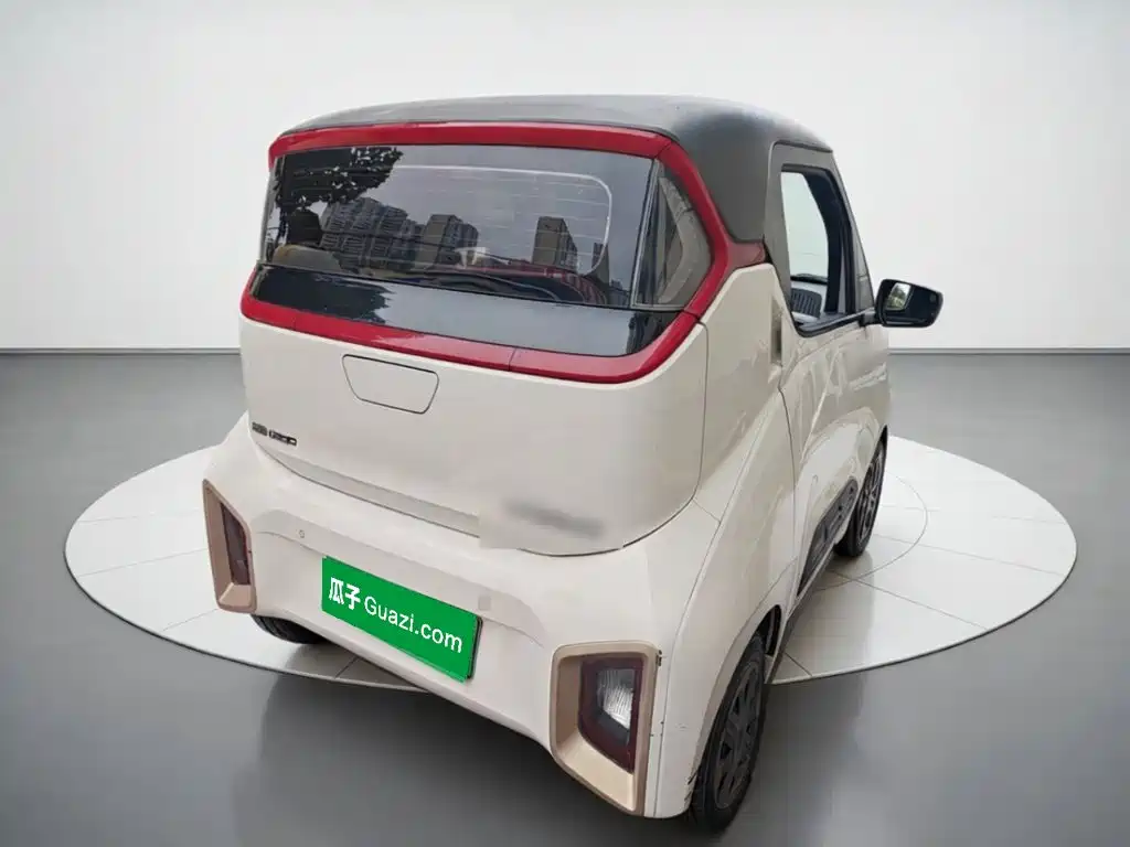Baojun E200 2020