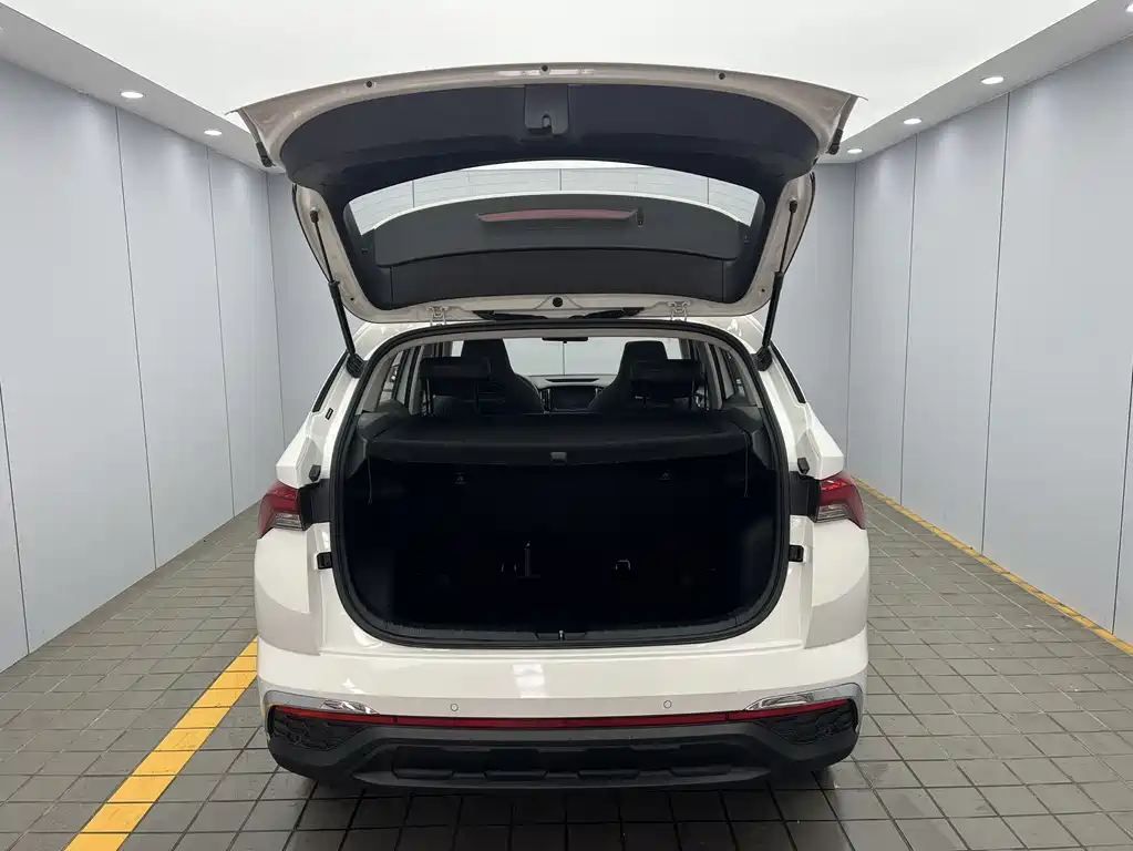 Skoda Kamiq 2022 — фото 18