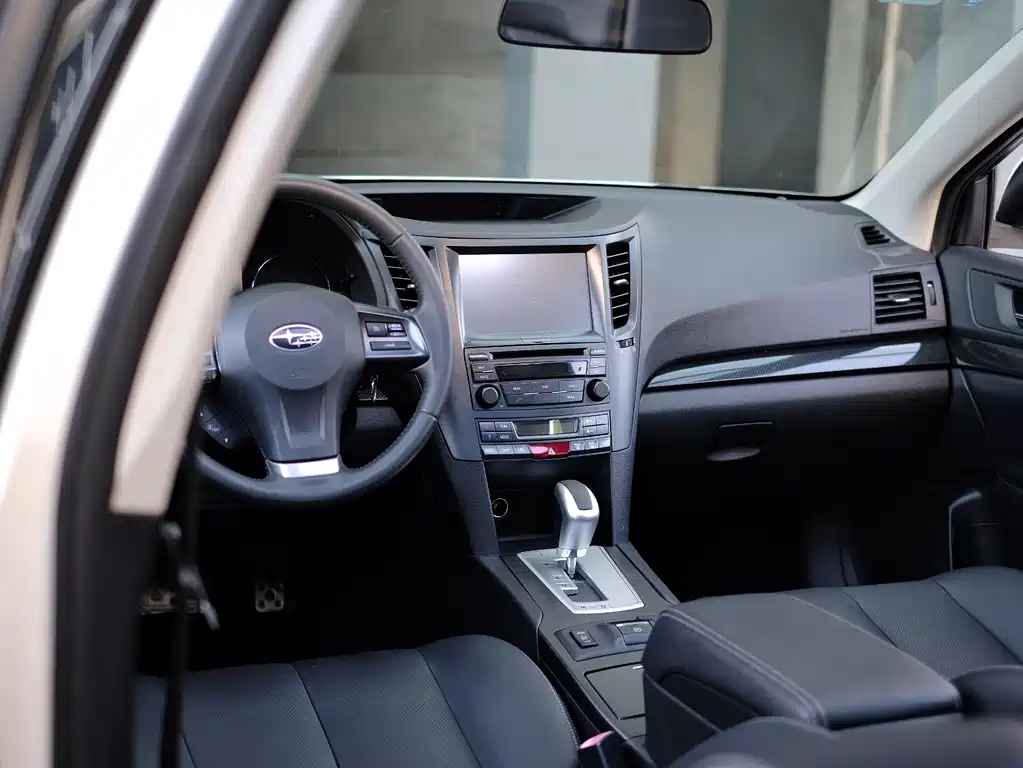 Subaru Outback 2014 — фото 38
