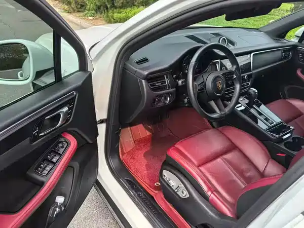 Porsche Macan 2023