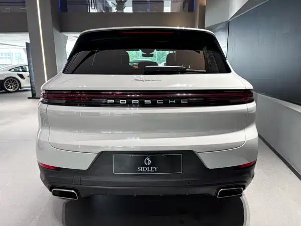 Porsche Cayenne 2025