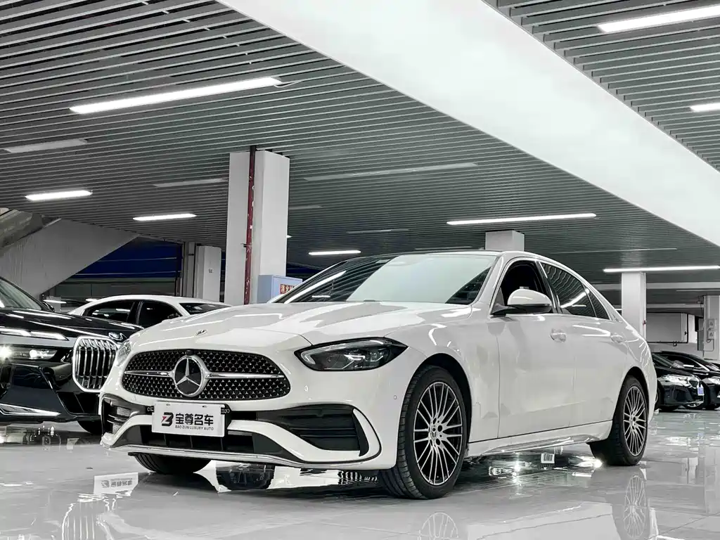 Mercedes-Benz C-Class 2024 — фото 1