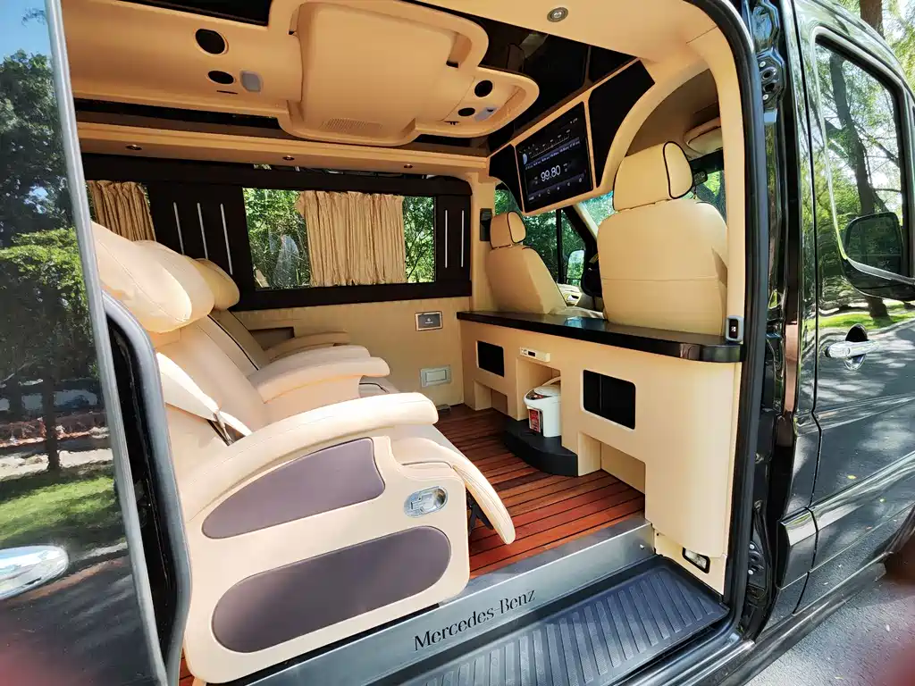 Mercedes-Benz Sprinter 2015 — фото 7