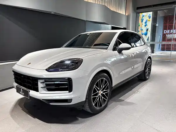 Porsche Cayenne 2025