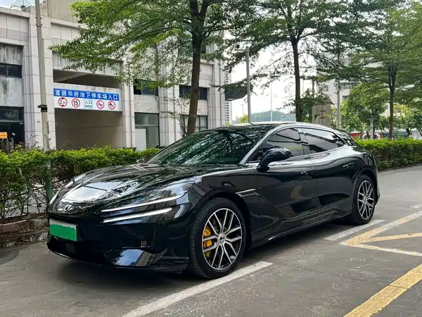 Denza Z9GT 2024