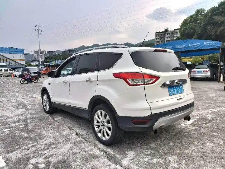 Ford Kuga 2014 — фото 3