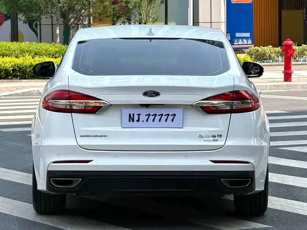 Ford Mondeo 2021